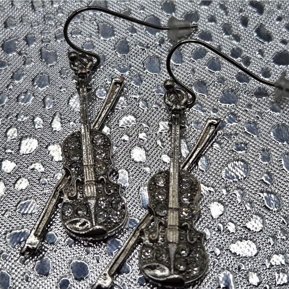 "5/$25" 2 Pairs Rhinestone Pink Flower/Violin Silver Tone Dangle Earrings - Picture 6 of 8